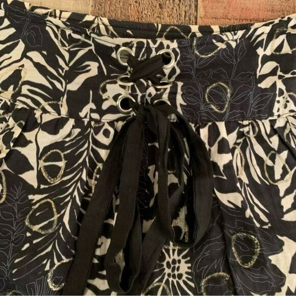 Alberto Malaki silk ruffle mini skirt with bubble underlay navy and silver 8 - Picture 4 of 9